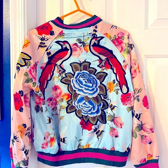 NWT Women’s Xiao Wei Silk Blue & Pink Embroidered Butterfly Bomber Jacket Size M - Picture 8 of 8